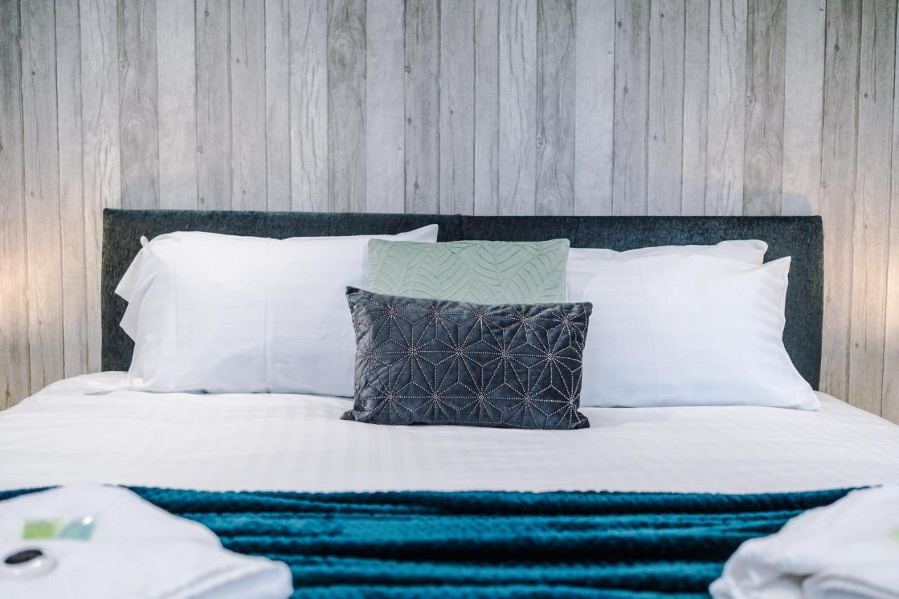 Rest & Recharge At The Station Apartments 맨체스터 외부 사진