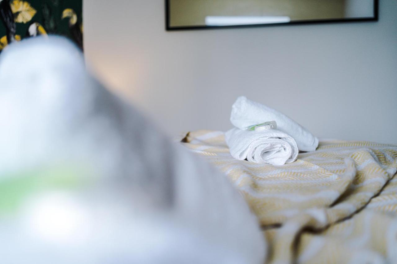 Rest & Recharge At The Station Apartments 맨체스터 외부 사진