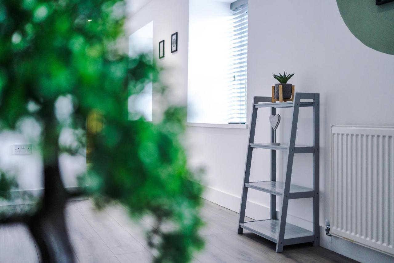 Rest & Recharge At The Station Apartments 맨체스터 외부 사진